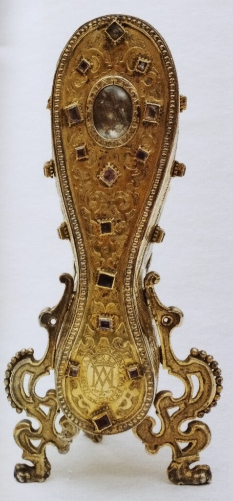 Reliquario della Vera Scarpa della Madonna 1606 Asti, Istituto Opera Pia Isnardi